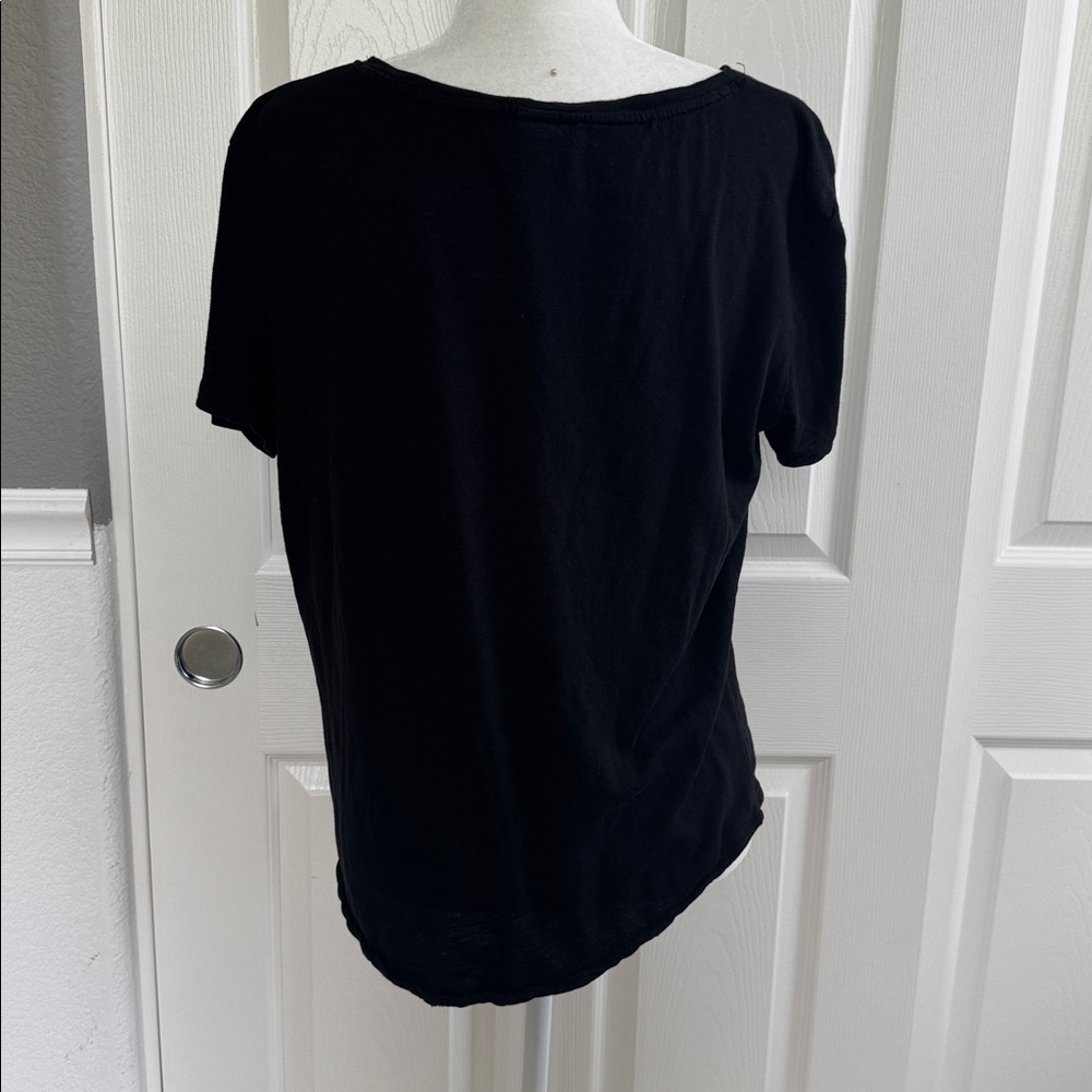H&M Black Short Sleeve Women's Tee - Size  Medium - Picture 4 of 6